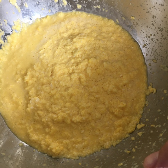 蒸鲜玉米糕一一玉米粑粑的做法 步骤6