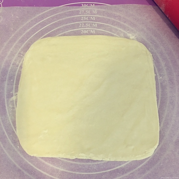 起酥蜜豆方形面包的做法 步骤10