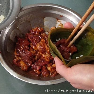 天然碱水粽——稻草灰酱肉粽的做法图解9