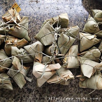 天然碱水粽——稻草灰酱肉粽的做法图解14