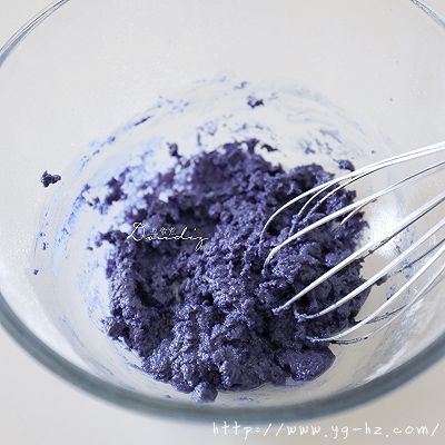 蓝莓奶油蛋糕卷的做法图解1
