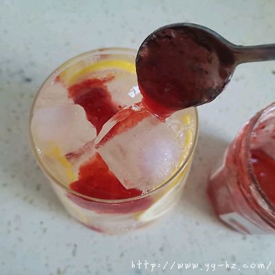 #蓓妮妈妈美味#荔枝草莓柠檬冰饮的做法图解8