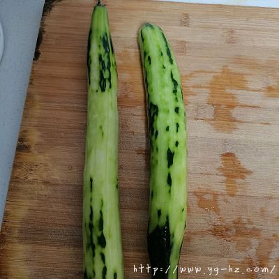 任性搭配之黄瓜生菜蘸酱面条的做法图解1