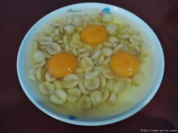 [地方小吃][四季甜品]武夷山五夫莲子炖蛋(家庭版)的做法步骤图