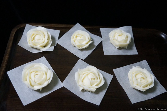 山药玫瑰裱花的做法