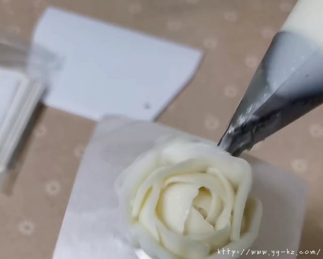 山药玫瑰裱花的做法 步骤13