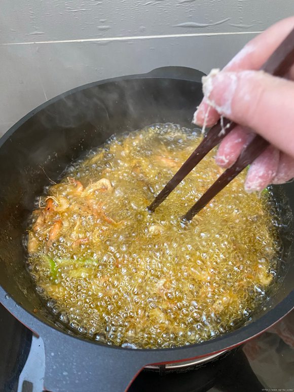 超级好吃椒盐小河虾的做法 步骤6