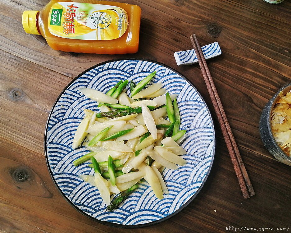 快手菜素炒白芦笋、绿芦笋的做法