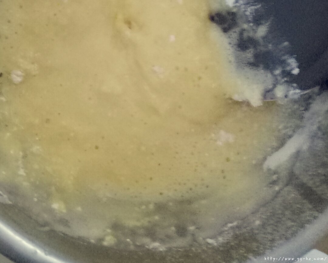 自制电饭锅奶油蛋糕（奶油也是自制）的做法 步骤5
