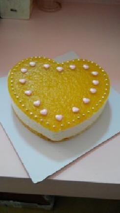 黄桃慕斯蛋糕